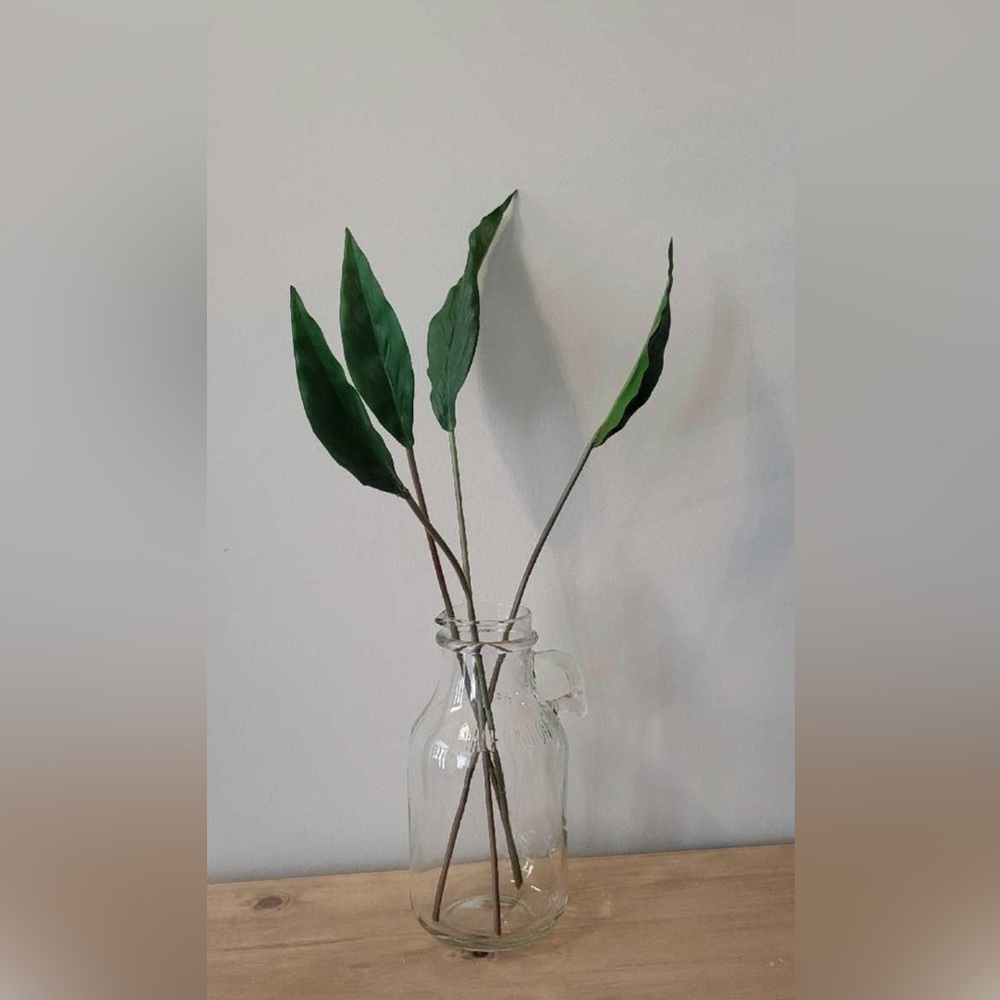 Glass Pitcher - Picture 3 of 4